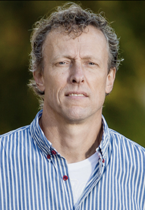 Johan Alm, lärare och författare.